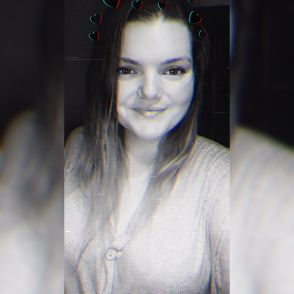 Meet your Posher, Megan - Picture 1 of 1